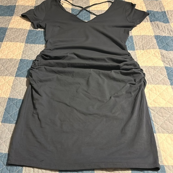 NWT Michael Stars  V neck, criss-cross strap detail at the back. - Picture 5 of 13